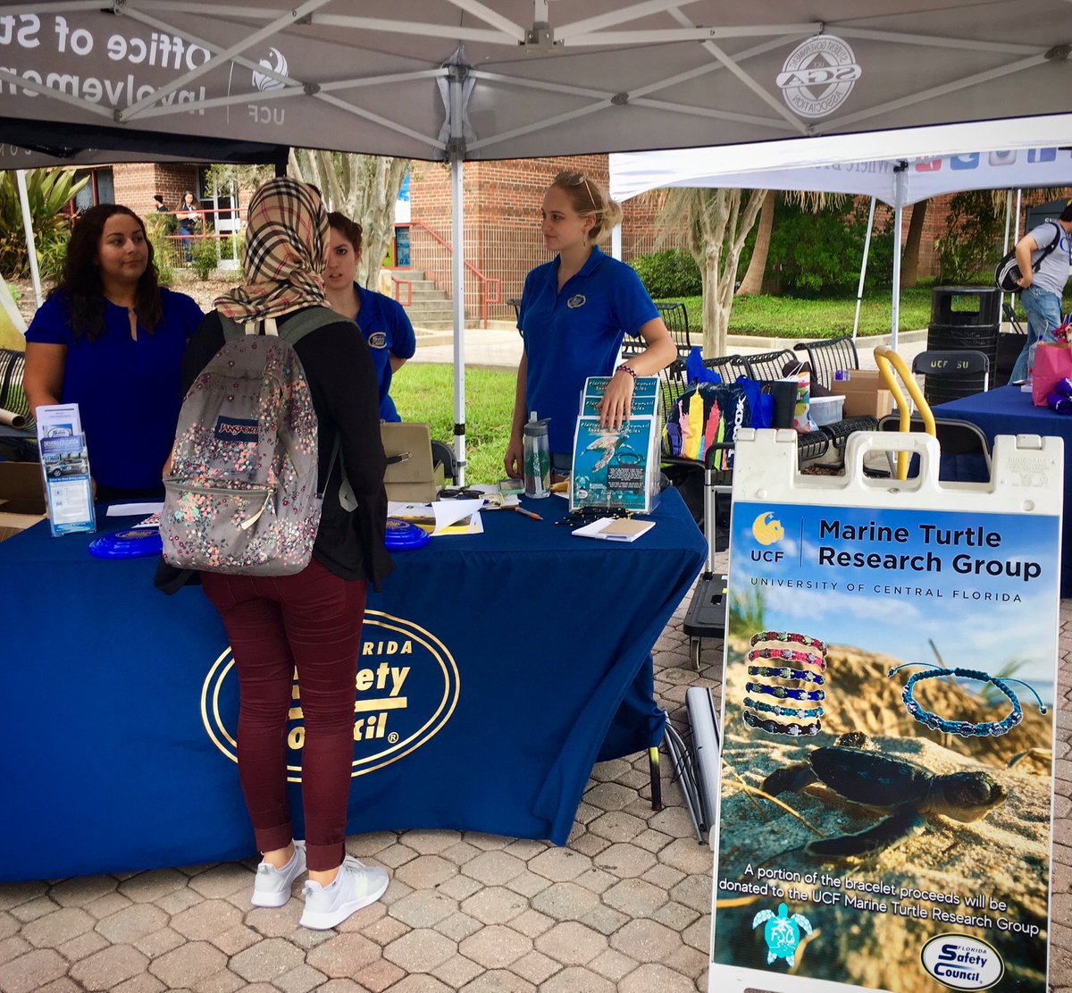 FSCsafety's tweet image. Had a great time at UCF&apos;s Market Day speaking to all the students and staff members that stopped by.  Visit us at our next Market Day on November 7, 2018! #ucf #fscdrivered #ucfturtlelab #fscsavesseaturtles #isaveseaturtles #ucfknights #knights #chargeon #drivered #seaturtle