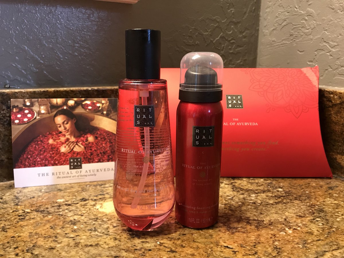 hifam's tweet photo. Look at this beautiful new product I found! The shower gel was so soft and silky and the scent is wonderful. This one is The Ritual of Ayurveda. I can’t wait to try some of the other products by Rituals. #Tryazon #RitualsUSA https://t.co/pW2uQhMuoR
