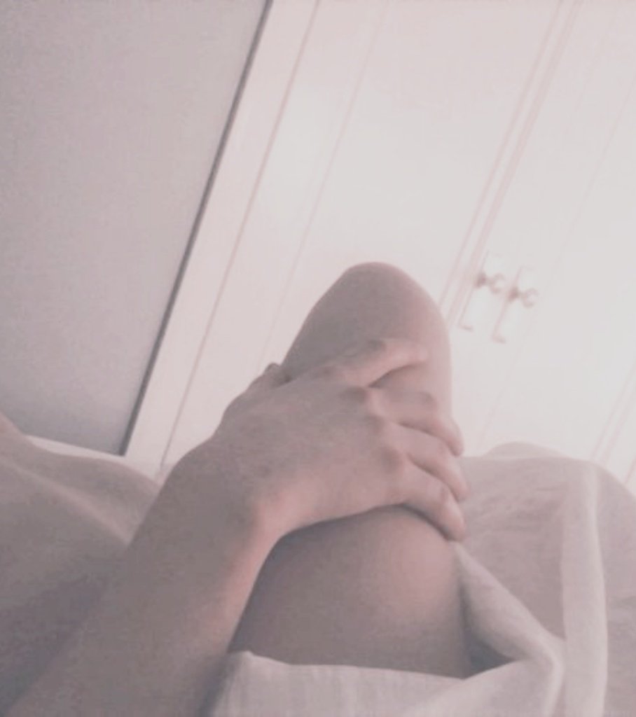 dulzuranocturna's tweet photo. ㅤ ㅤ ㅤ ㅤ

❝ When we're lost in a desert night and we're chasing our paradise.
When we can't fight another fight.
We're gonna make it.
You're my oasis.ㅤ❞ https://t.co/nLGELDGyMn