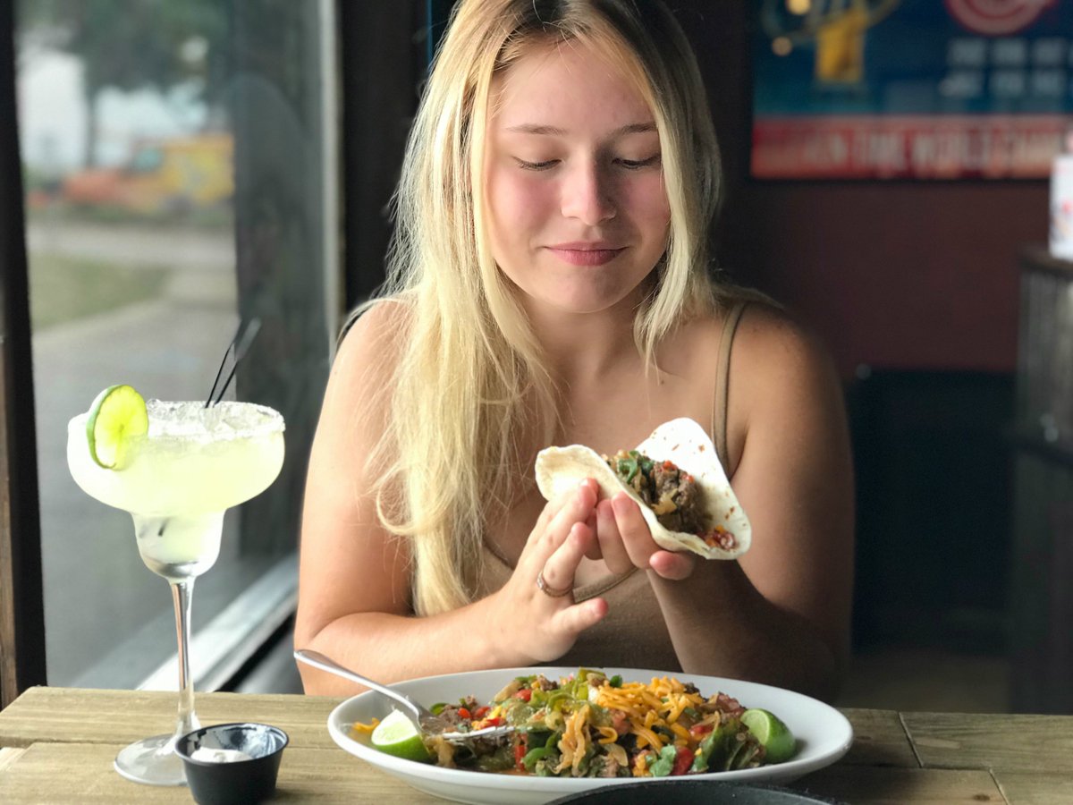 bds_Mongolian's tweet photo. We’re having a Fajita Fiesta at bd’s! For a limited time, try our Fiesta Lime Chicken and our Fajita-Marinated Steak!
#MakeMineMongo #FajitaFiesta #GoMongo https://t.co/7zBWpIXw8n