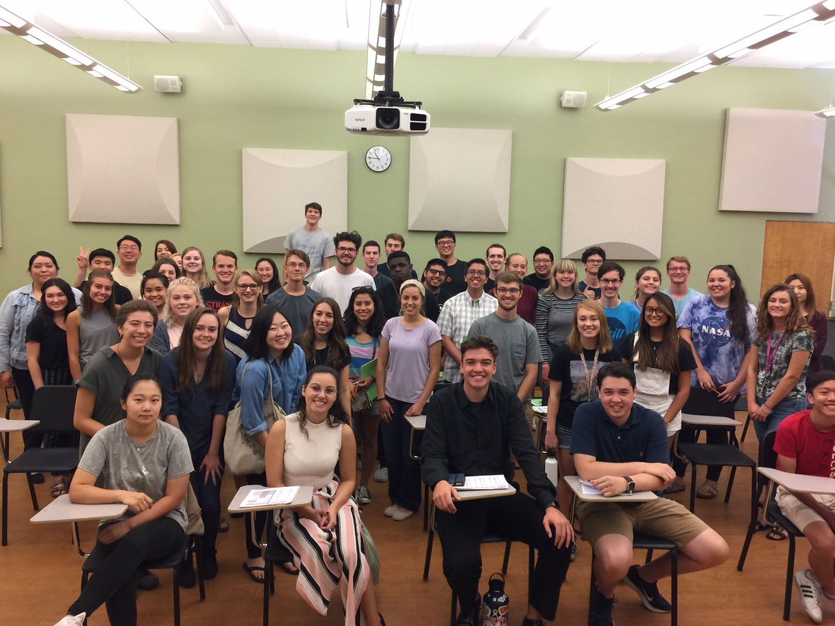 biolamusic's tweet photo. Welcome Conservatory Class of 2022!! We're thankful for each music major and minor joining our music family this year! #BiolaMusic #BiolaBegins https://t.co/sSE0MPGHnf