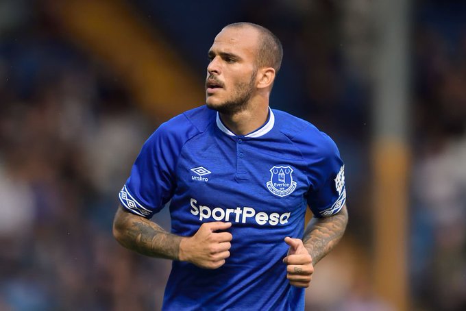 Voir l'image sur Twitter