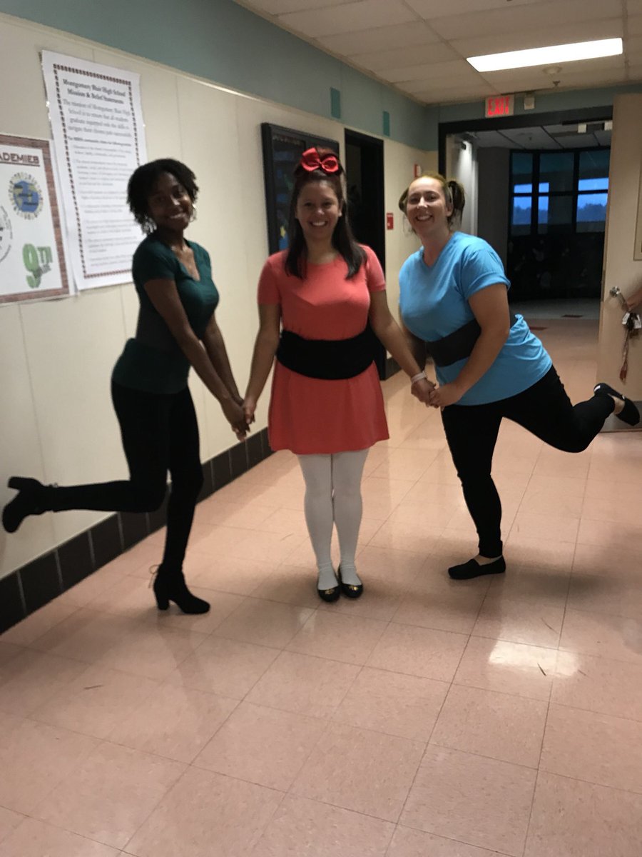 PhysicsFerg's tweet image. Can’t wait to see your reactions to the momentum our science “Staph” has planned. It will rock your world! Love working with this staff 😊#MetobolicBlazers #WeAreBlazers #werebillnyesfavoritedepartment #gotscience @blairprincipal @CruzinScience @mbhs_coyle @mbhs_earle