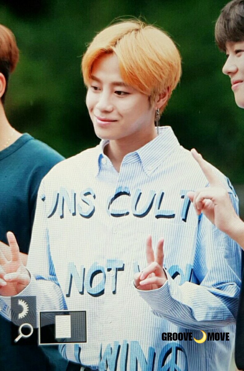 GROOVE0215's tweet photo. (PREVIEW) 180831 뮤직뱅크 출근 @BigFlo_official #빅플로 #BIGFLO #의진 #이의진 #EUIJIN #거꾸로 #Emphasize https://t.co/skfGBM7gOp