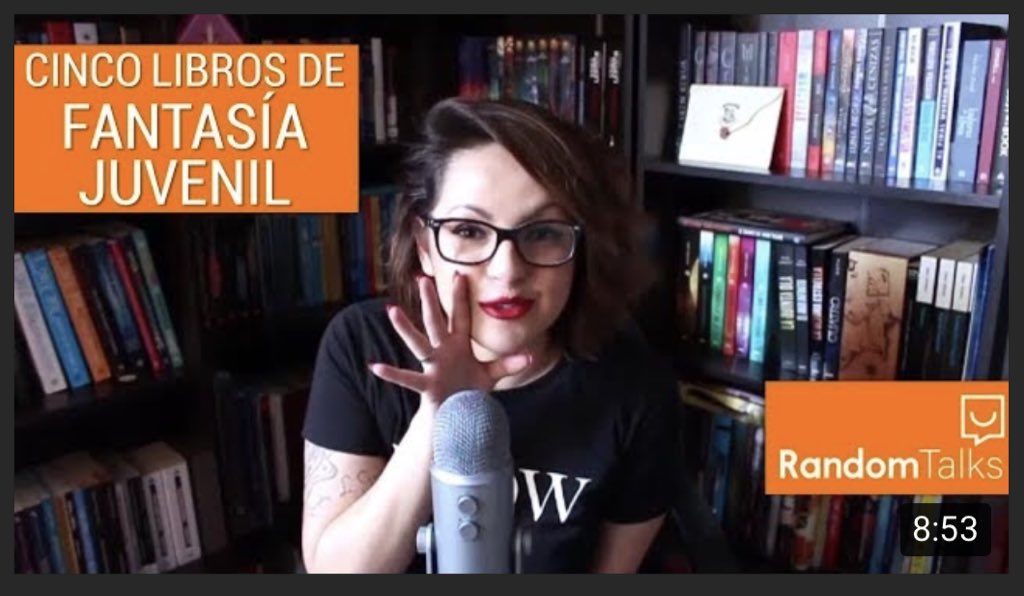 Penguinlibrosco's tweet image. 🛡¡Hoy en #RandomTalks @BastVilard nos recomienda libros de fantasía juvenil! 🛡 youtu.be/iBgmOnFAdnU

💫¿Cuál es tu favorito? 💫