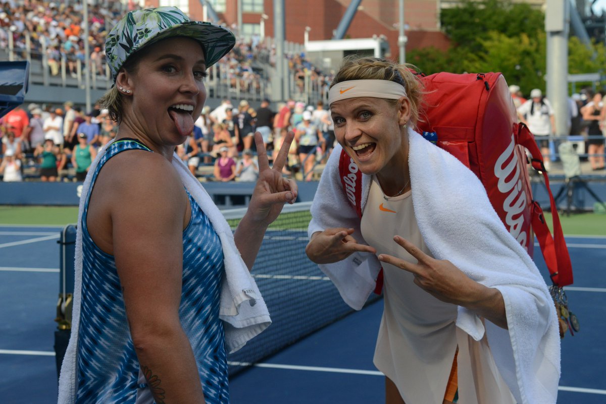 A happy Team Bucie after their win today.
They're moving on here in New York.  🎾🏙️👯‍♀️
#TeamBucie