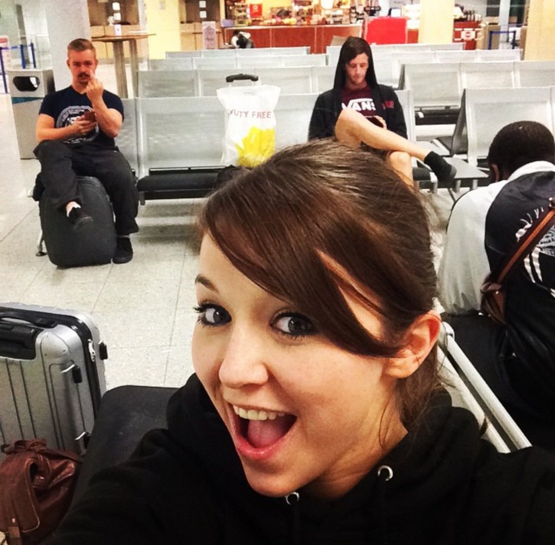 eden_connors_'s tweet photo. Excited to travel the world. Even when Photobombers are everywhere 🤣 #nextstopDIVISION https://t.co/vOQckvDS6P