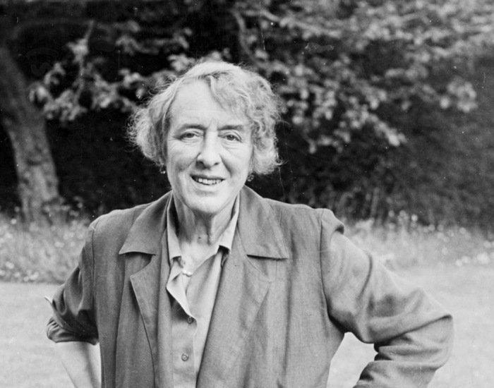 HistoryisGayPod's tweet photo. "Damn you, spoilt creature; I shan’t make you love me any the more by giving myself away like this.”
-Vita Sackville-West, completely wrapped around Virginia Woolf's finger in a letter between the two. Want to hear more? Listen to our latest ep! https://t.co/VLzeUijHAG https://t.co/x75bUCAUU8