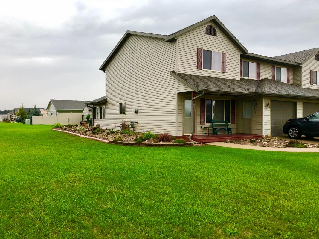 BHHS_NP's tweet photo. Do you know someone looking for a great #property in #Sparta?   #realestate https://t.co/ek8RLZVEW3 https://t.co/DJqiFmReFt