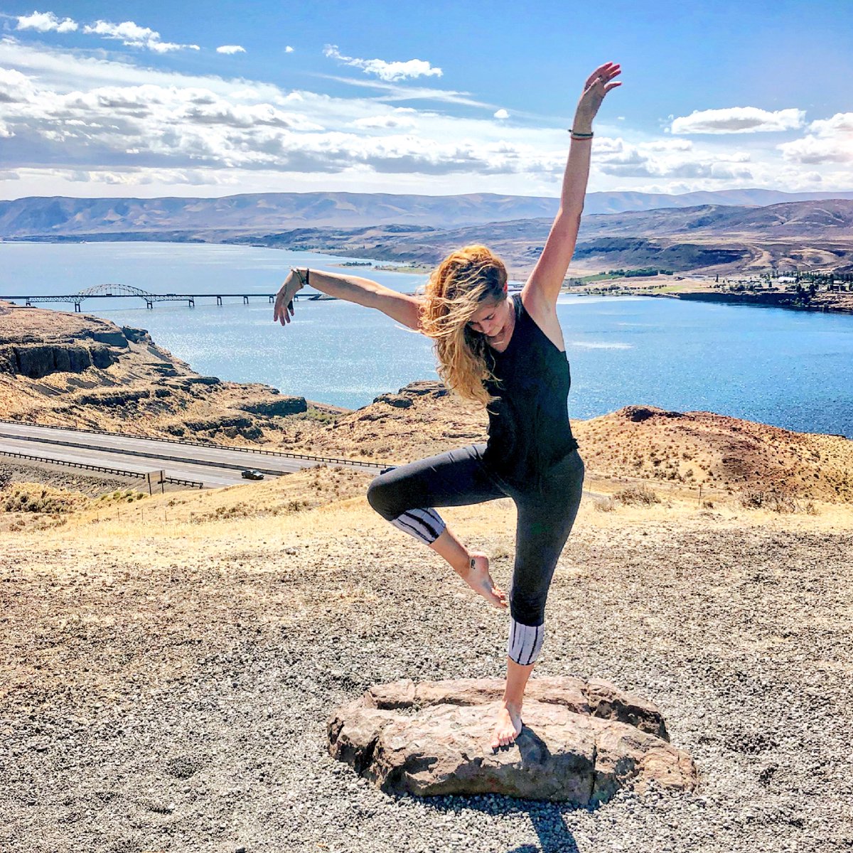 whit_mills's tweet photo. Finally back Home after two long years... ✌🏼🖤🙌🏼 #Gorge2018 @DMBGorgeCrew https://t.co/pgS6NVdFVP