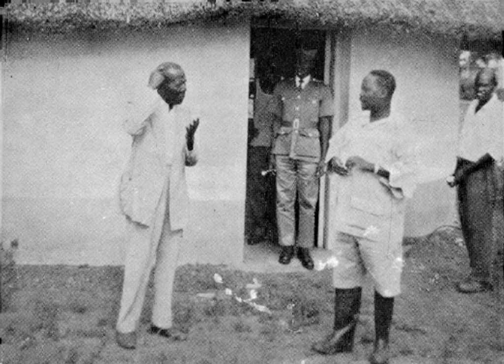 Oginga, seen here chatting with Ker Joel Omer of Sakwa sometime in the 1950s, described how Arabs (I suspect these were waswahili afro-arabs from Kenya’s coast) passing through Nyanza country heading coastwards from Uganda created a sense of alarm among the Luo.