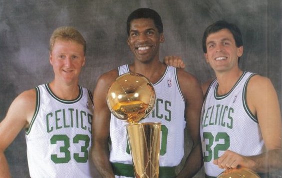 Happy birthday to the man with the big double 0\s, The Chief, Robert Parish.

Pay homage. 