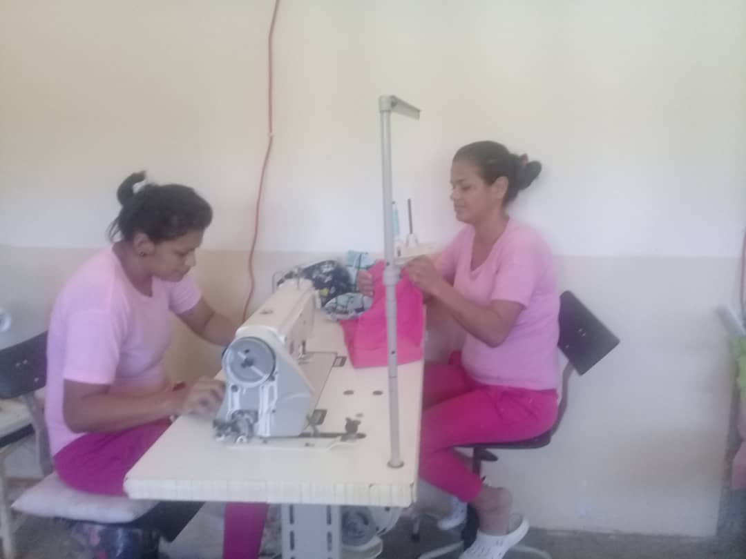 DSCRCO's tweet photo. AREA DE TALLERES (CORTE Y COSTURA) https://t.co/6FGbdZDKkc