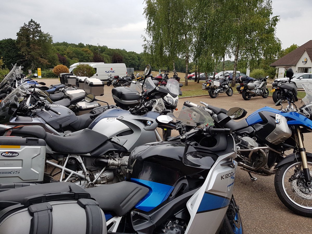 NeedseMotorClub's tweet photo. Vrijdagavond 31 aug 4e avondrit van 2018 start vanaf 18.00 uur, iedereen welkom, CR de olde Molle #Neede #Berkelland #motorrijden #GPX https://t.co/DPpEZxFn2n