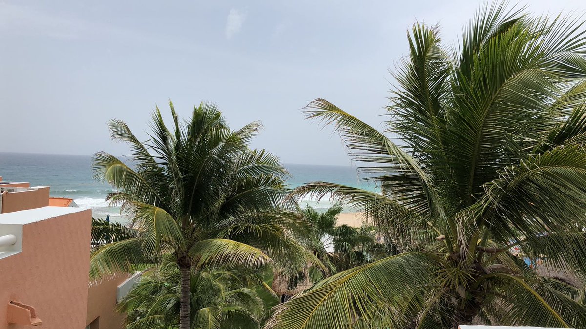 InterSuper1's tweet image. Cancún is well known for its bright blue skies, amazing weather, white sands, snorkeling and diving. It was founded in April 1970.
Make your next booking through this web-link:
intersuper.co.uk/cancun-a-city-…