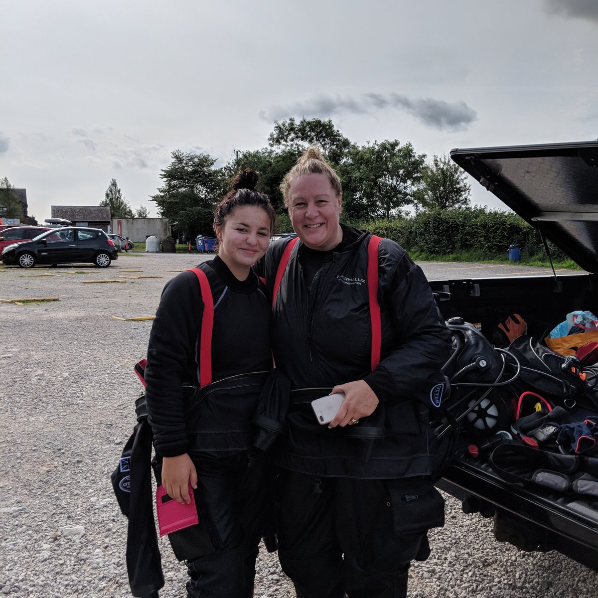 H2O Divers tweet media