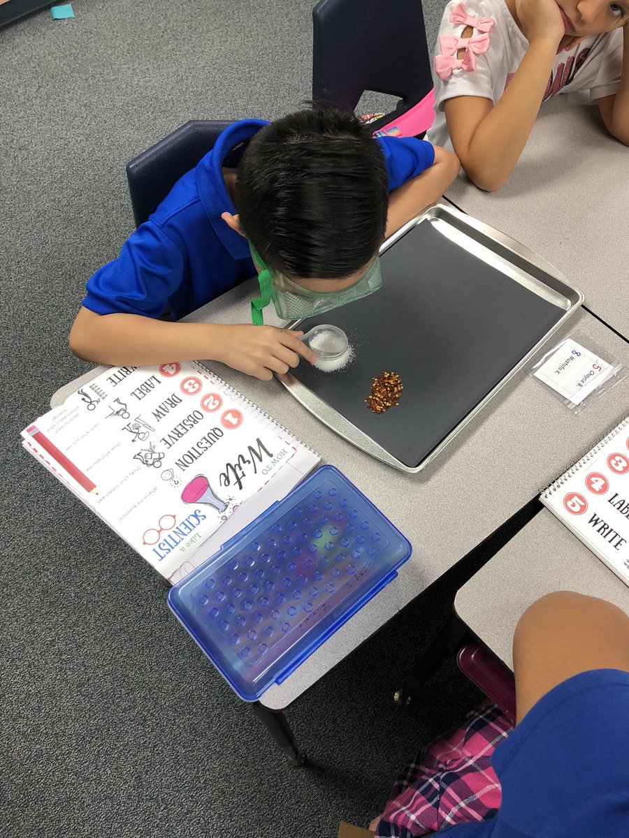MsBatDLE's tweet photo. Having fun, investigating spices in 2nd grade! #OCEBlueJayEd #OCE20thAnniversary #WeLearnWeGrowWeFly @OCE_BlueJays https://t.co/sCNPPuy6jq