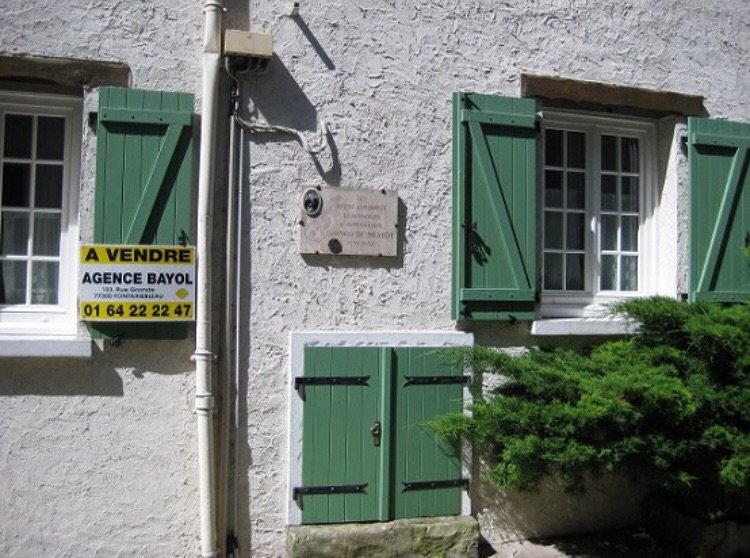 MissPetoncule's tweet photo. Pour les fans du Maître, la maison de Django Reinhardt à Samois-sur-Seine est en vente ! #jazzmanouche #DjangoForever #DjangoReinhardt https://t.co/seyQOAwO43 cc @ThomasDutronc 😉 https://t.co/3M6Fos4DFa