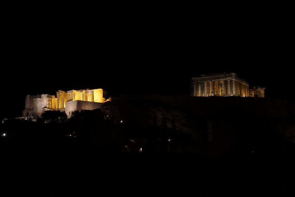 AOIgroupUCD's tweet photo. Almost complete AOI group enjoying a great evening at the #Acropolis and beautiful view from the official #VPO2018 dinner! Fantastic! @BVohnsen @SalihahQaysi @SharminNajnin @AleCarmichael https://t.co/7Gn3GvTWn6