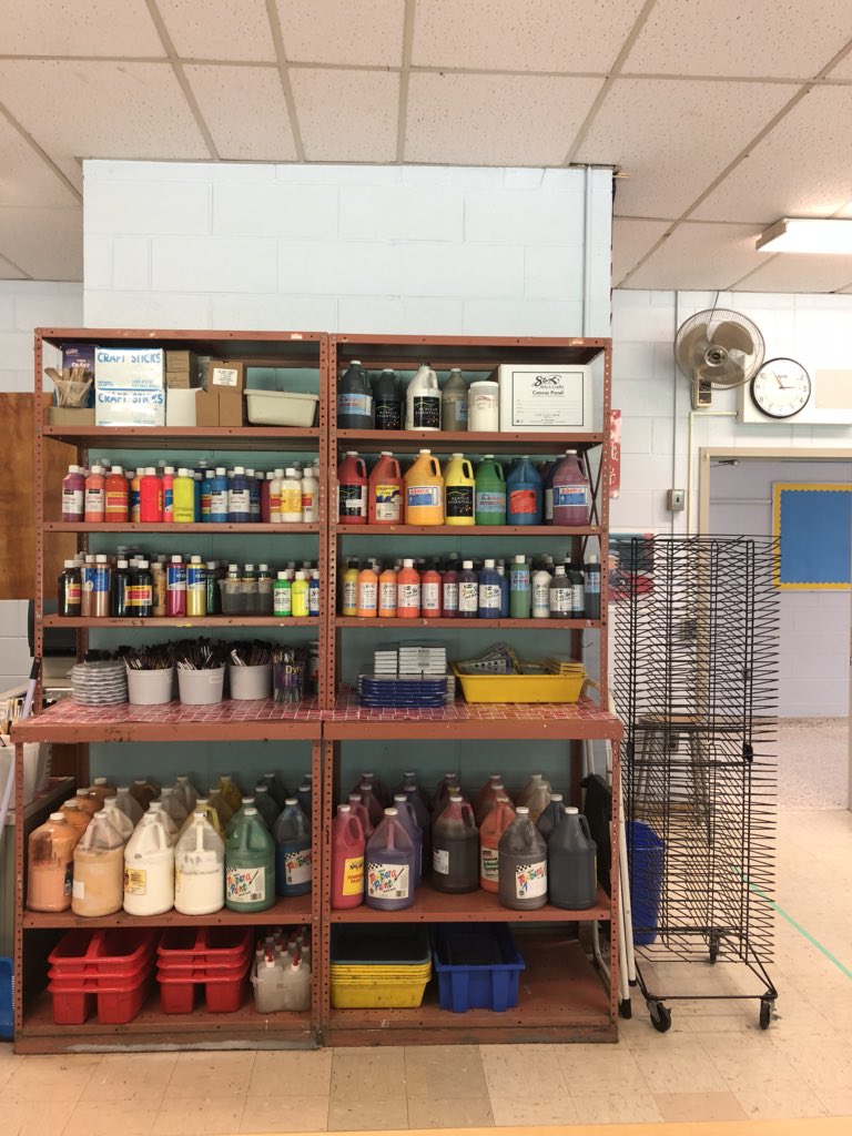 artwmrsc's tweet photo. Looks like we are finally ready to start making some amazing artwork in room 34! https://t.co/GJ1vvTwhbQ