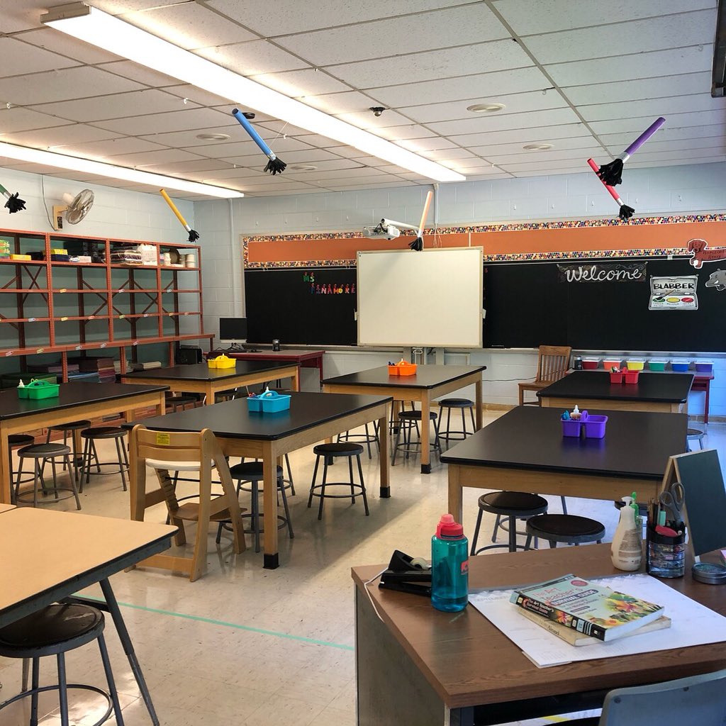 artwmrsc's tweet photo. Looks like we are finally ready to start making some amazing artwork in room 34! https://t.co/GJ1vvTwhbQ