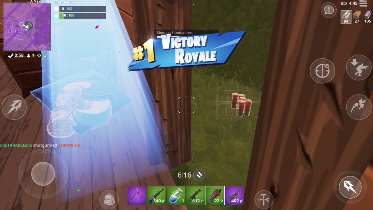 TaraMacks's tweet image. WHAT A MOBE 😂 #Fortnite #FortniteiOS