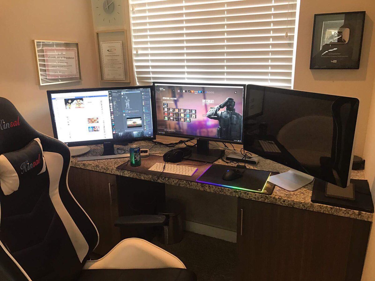 Tabwire's tweet photo. This is where the magic happens on #R6Tab. Show us your setup! https://t.co/YLIovmEl7m
