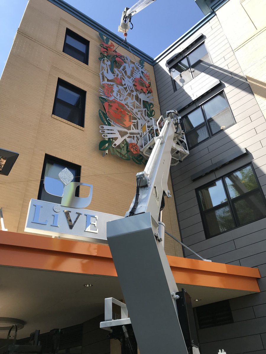 PeteOfOz's tweet photo. Today was the installation of my sculptural wall art piece THRIVE at LIVE155 Pleasant Street #Northampton MA .BIG Thank you to #SamOstroff and crew of #SalmonStudio, John Mike and Ron from #SignTechniquesInc, #CassandraHolden and #Wayfinders for making it come true!#poz https://t.co/Aoi4srkty0