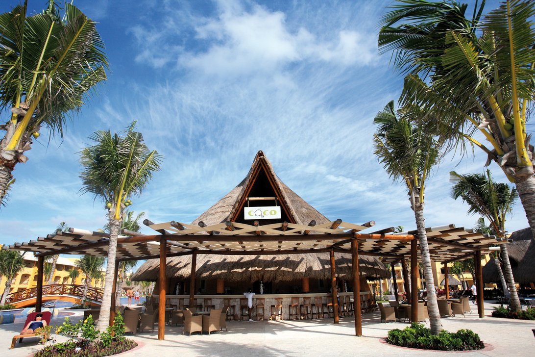 BarceloMayaGR's tweet image. Tu mejor aliado para el calor... después de una mañana en el mar y la piscina 😎🍸