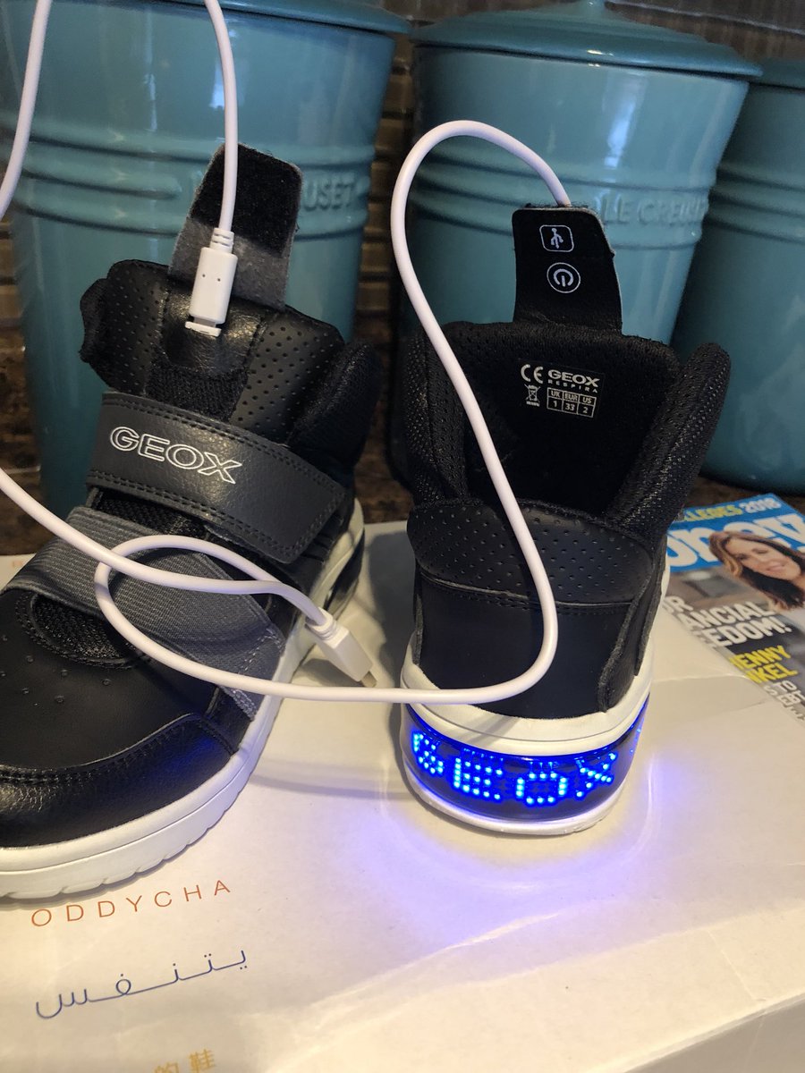 analene82's tweet photo. You know you live in a “Digital Era” when you go back to school shoe shopping and they come with a USB charger 😂#BacktoSchool #shoeshopping #kidsshoes #geox #geoxxled #notjustlights #pernonalizethem #howcool https://t.co/exAT6fW7cg