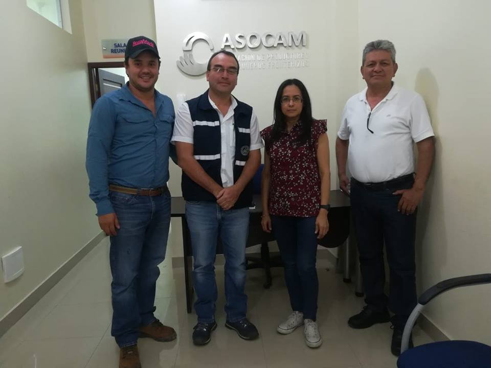 Grata visita de la Dra. Bonny Bayot Coordinadora Científica CENAIM-ESPOL, siendo su misión el mejoramiento y desarrollo sustentable de la acuicultura . Ing. Álvaro Torres Coordinador del Centro de Investigación, Desarrollo e Innovación de Sistemas Computacionales.(CIDIS)<a href="/espol/">ESPOL</a>