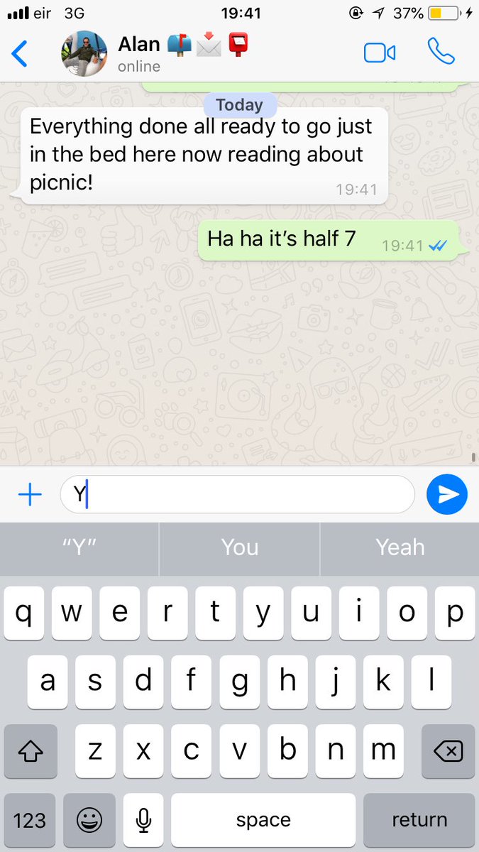 fenningra's tweet photo. Basically Christmas Eve 😂 #half7 #hedoesntread #ep2018 https://t.co/dU0p54TUN3