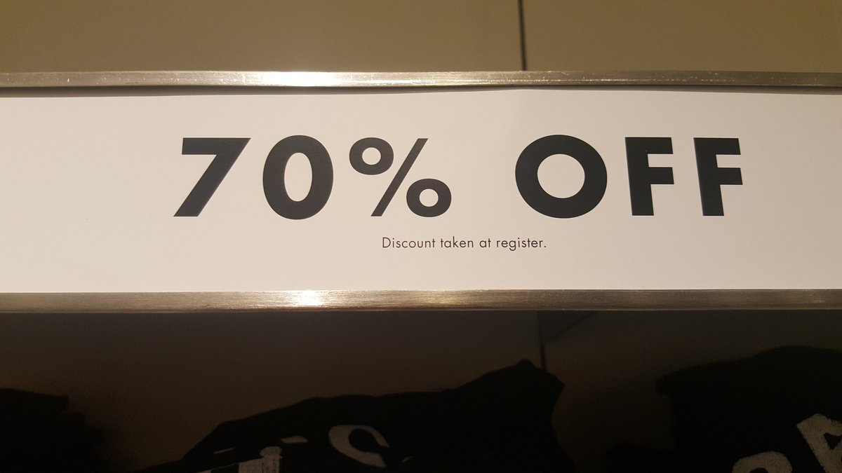 Master_Noel's tweet photo. That awkward moment when something is 70% off and you still can't afford it. https://t.co/6uZI5xeBct