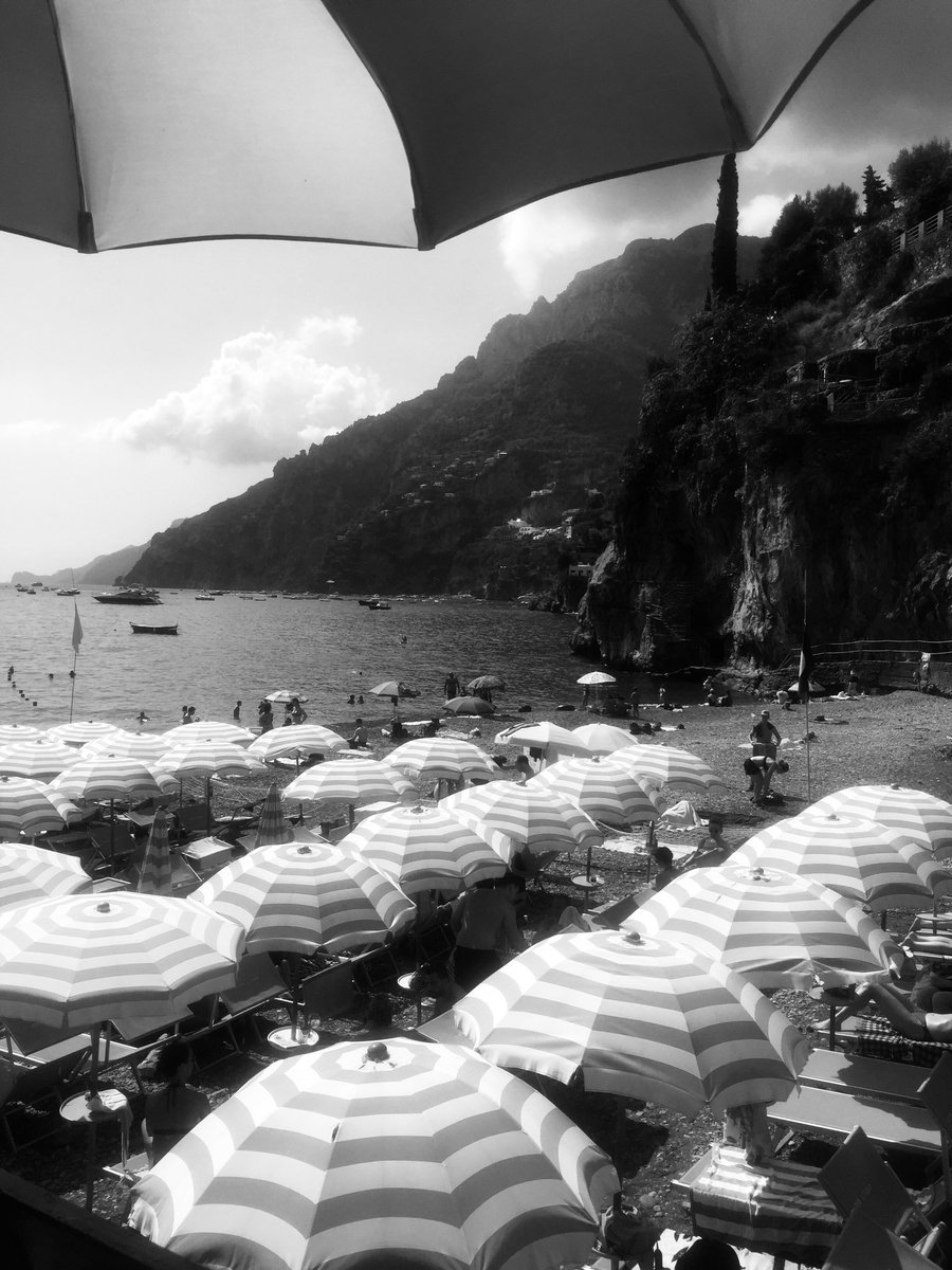 KateNetinho's tweet image. #blackandwhitechallenge Day 3 of 7. Failed day 2. Also failing on nominating part. #sorrynotsorry #rebel