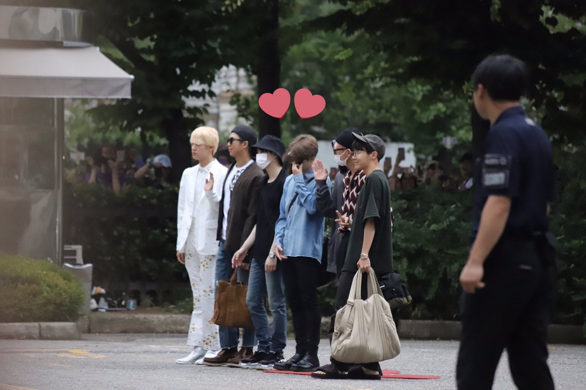 ____s2bts's tweet photo. 20180831 ミューバン出勤 https://t.co/AWXOke6e1r