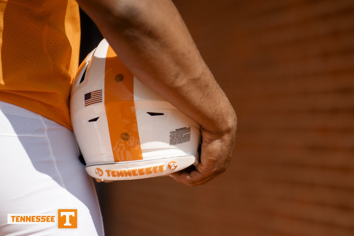 Vol_Football's tweet image. Iconic. #PoweredByTheT