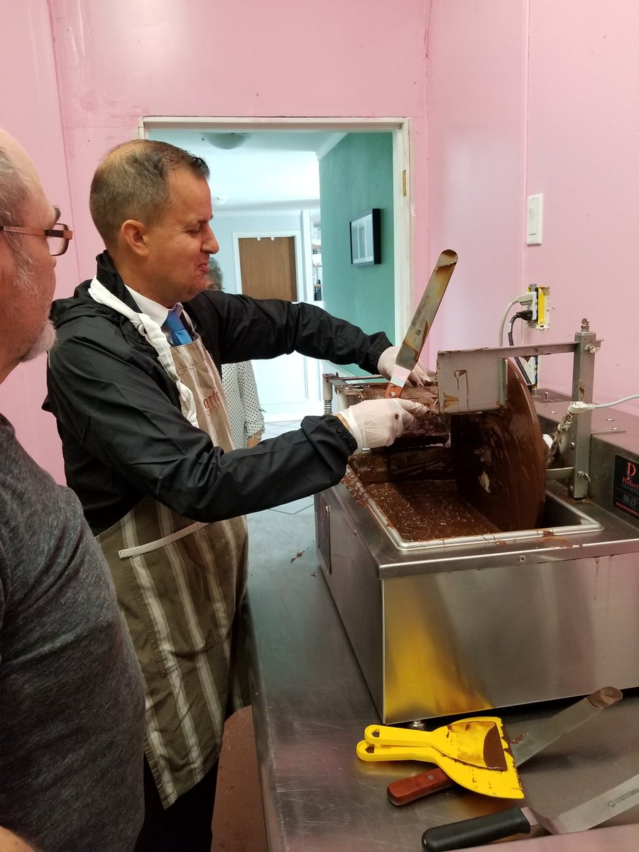 dave_lanphear's tweet photo. Sweet visit to #ladnerartisanchocolates in #Ladner! @EnvisionFin is proud to work with and support local businesses like this! https://t.co/j0geKhxayz
