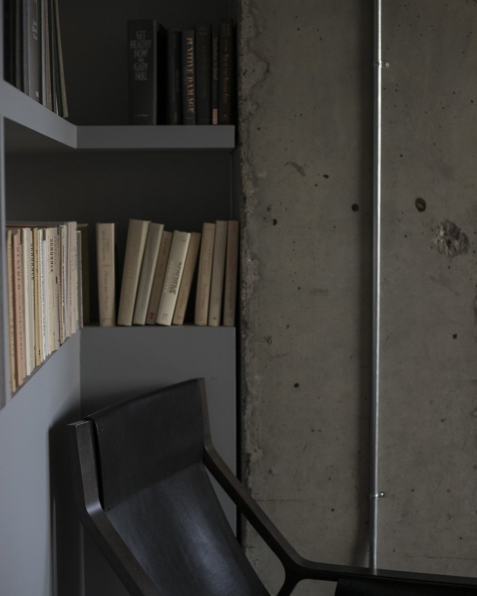 Whatʼs a nook without books? #borohotel #LIC #NYC