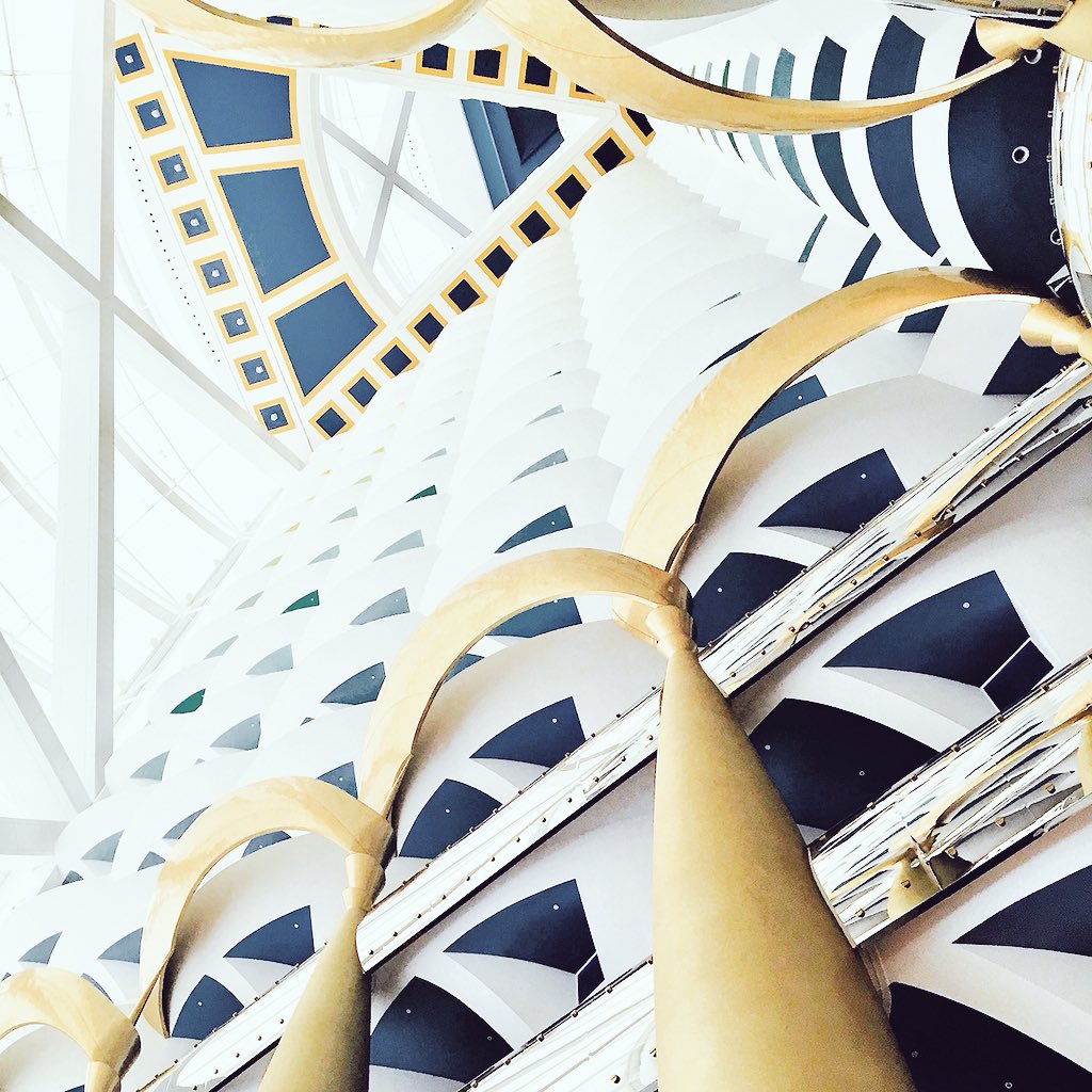 readyluxtrav's tweet image. Change your perspective, but never your goal. Reach for the stars, achieve greatness, create your legacy ✨(1/3)

#burjalarab #dubai #mydubai #uea #travelphotograhy #travelblogger #readyluxtrav #luxury #travel #7stars #jumeirahbeach #iconic #hotel #burjalarab