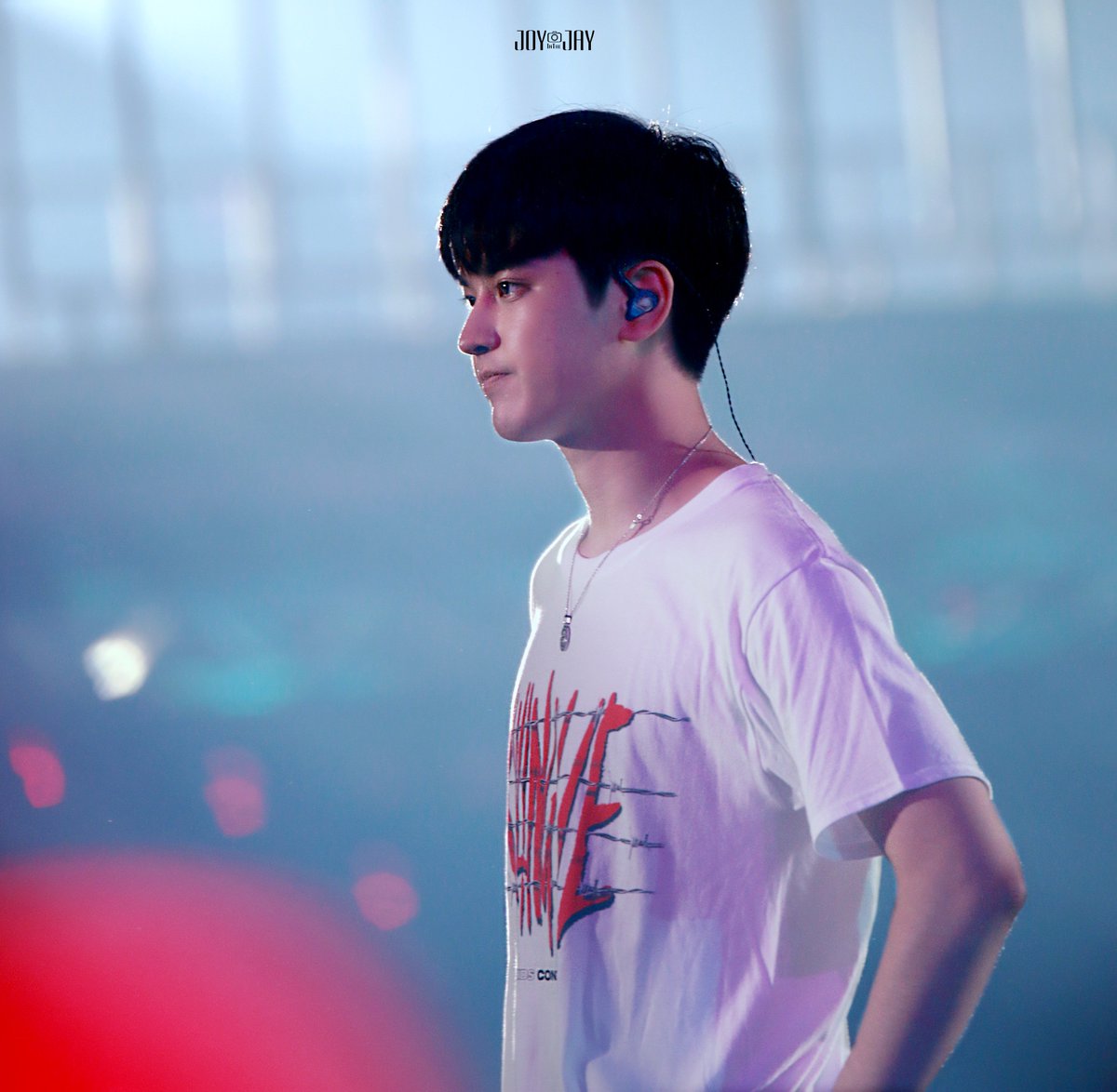 JoyIntheJay's tweet photo. 180818 :: #정찬우 :: 2018 CONTINUE TOUR IN SEOUL #IKON 콘서트 | HQ 3p

차누야ㅠㅠㅠㅠㅠㅠㅠ
입꾹꾹이하냐구ㅠㅠㅠㅠ 너모기엽다고 ㅠㅠㅠㅠ

#찬우 #CHANWOO #CHAN @iKON_chan_w000 
#아이콘

#JoyInTheJay https://t.co/5awovB5x7Z