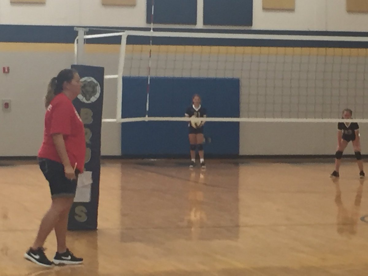 TWMSports's tweet photo. Despite a few injuries, the #7VB Lady Bruins defeated @SouthmontJrHigh in the second set 25-10 to take the W!
#GoodThingsBruin https://t.co/1ILA9SIQQb