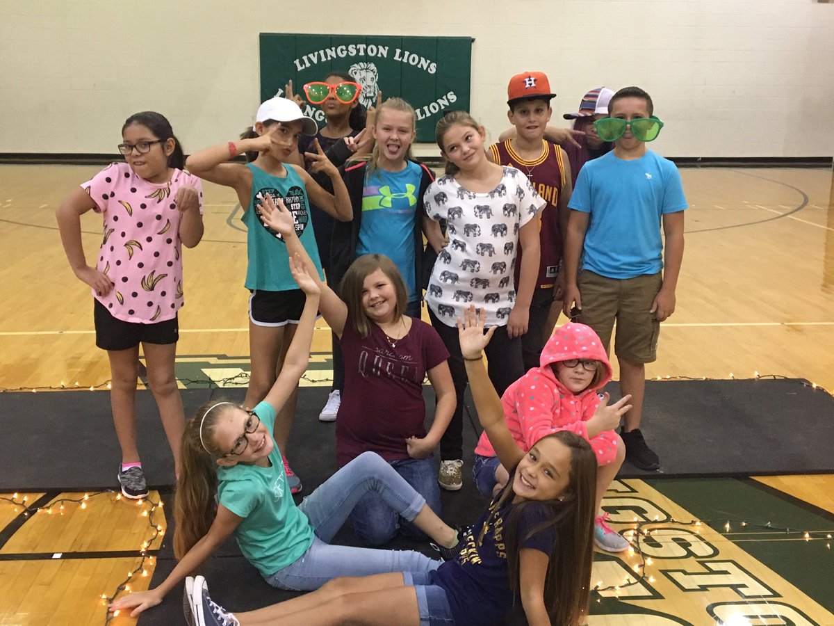 livcreekside's tweet photo. LIS STUCO puts on an awesome Dress Code Fashion Show for the campus. @LivingstonISD #lispride https://t.co/kgIcRW2XKV