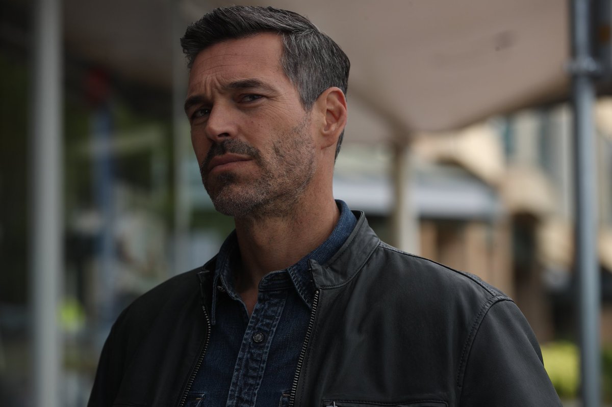 The look you give when you find out you’re investigating an alien abduction. 👽 #DoYouBelieve #Aliens