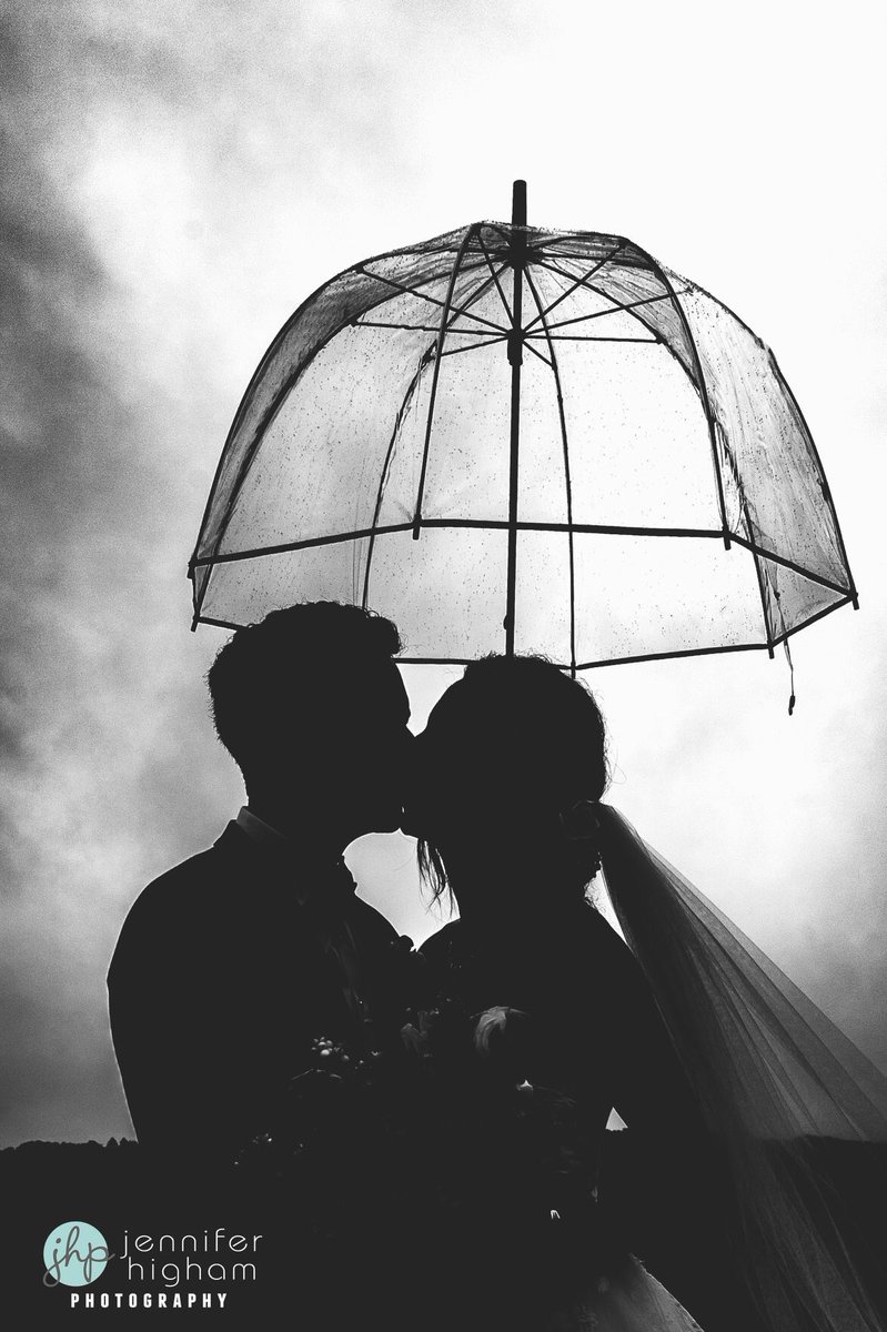Who says rain is bad for a wedding?#ctwedding #ctweddingphotographer #rain