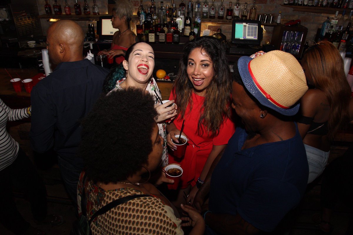 TONIGHT at #IceCreamThursdays 🤸🏽‍♀️ It’s the last #MagiazineFair • Ladies drink free until 1AM! 🎊