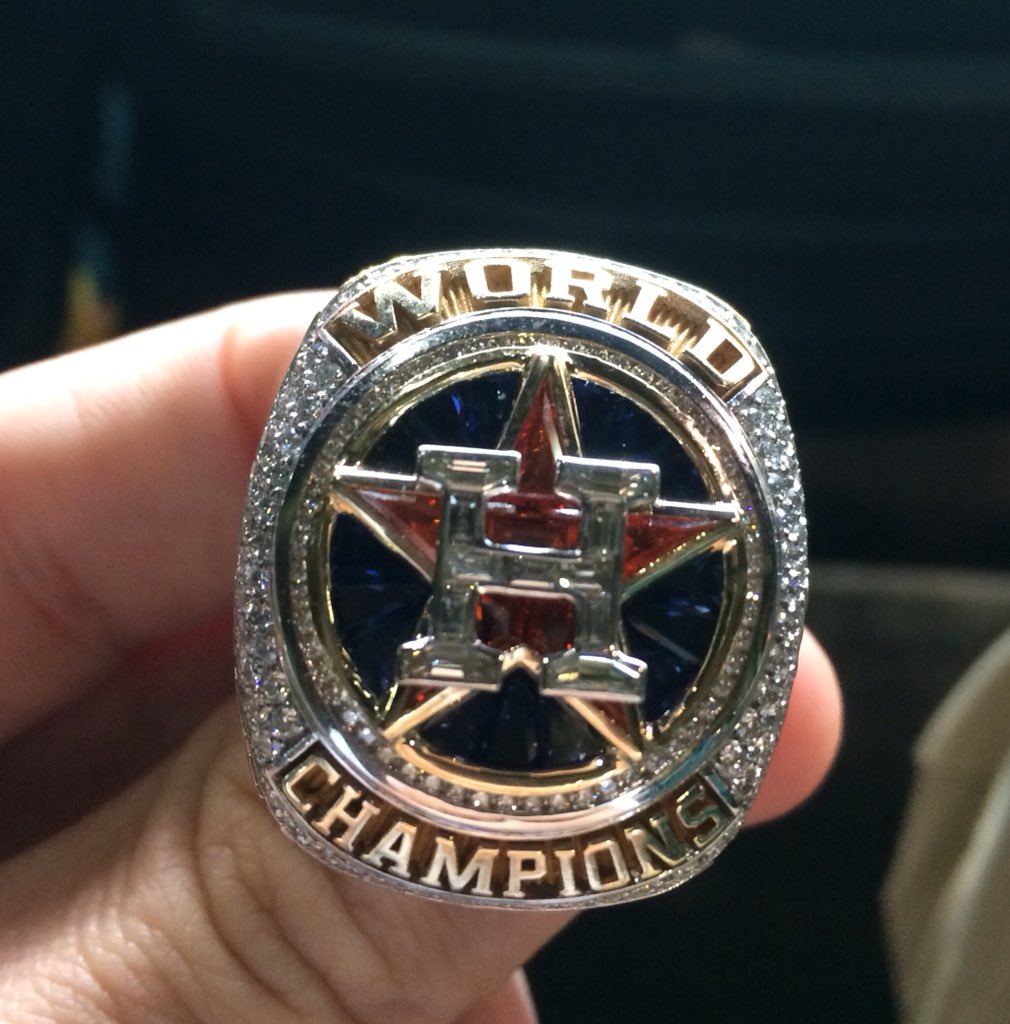 Thiago_Baseball's tweet photo. Acredite nos seus Sonhos! - Believe in your Dreams! 🇧🇷#worldserieschampion #worldseriesring #astros #baseball #earnit #houston #dream #goals #jusrdoit #naodesista @everaldomarques @ManchaNFL @ubiraleal @astros_brasil @espnbrasil_pr https://t.co/8w9jQcCMlc