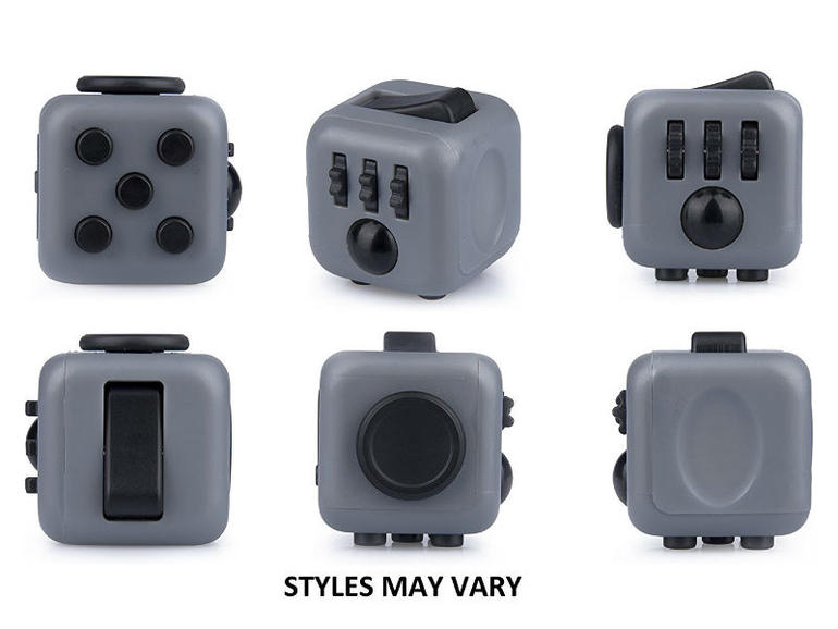 TechRepublic's tweet image. Photos: The 10 most underrated office gadgets of all time tek.io/2Pi8e4G