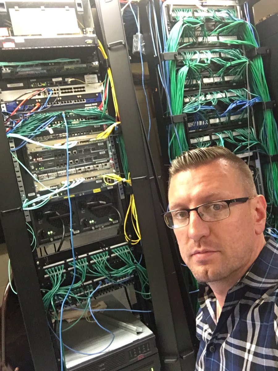 keithcorebts's tweet image. Nighttime cutover success at @HPS_Eagles 💪🏼