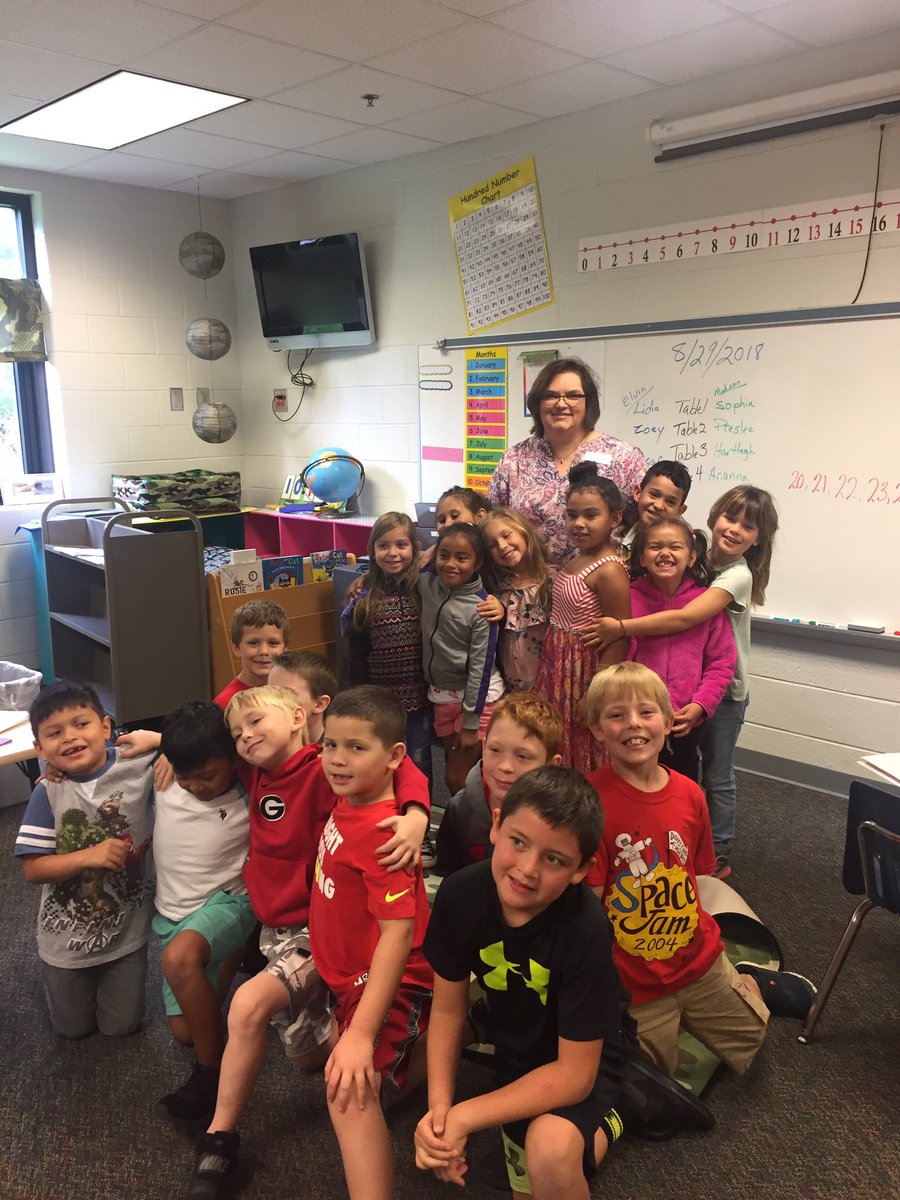 PamTJohnson's tweet photo. Modeling a math lesson to 2nd graders at MZE. This is what it is all about....amazing kids!!! Love my job!! #24strong #committed #changinglives https://t.co/Osj75RiXH1