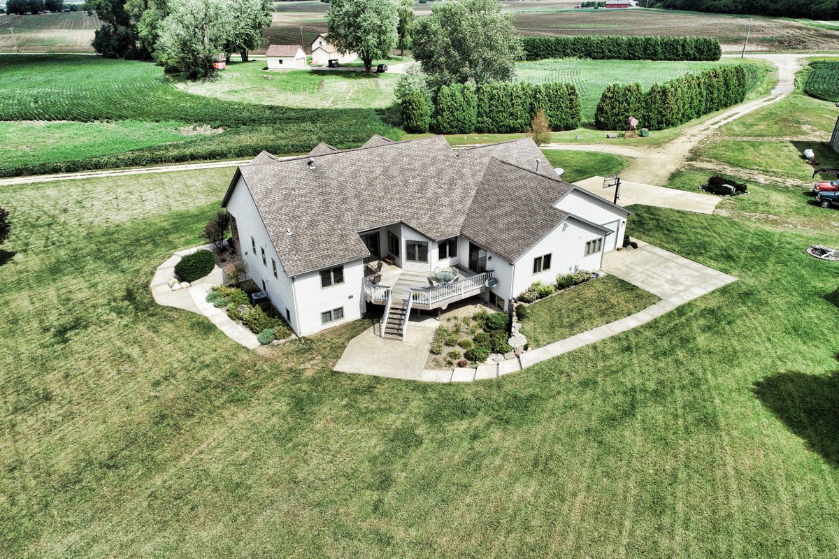 InteractiveAVI's tweet image. We were finally able to take a break from the crazy weather and get back to what we do. 

Check out a few of the aerial photos from our shoots today!

#Dronephotography #Droneservices #Aerialimaging #Madisonwi